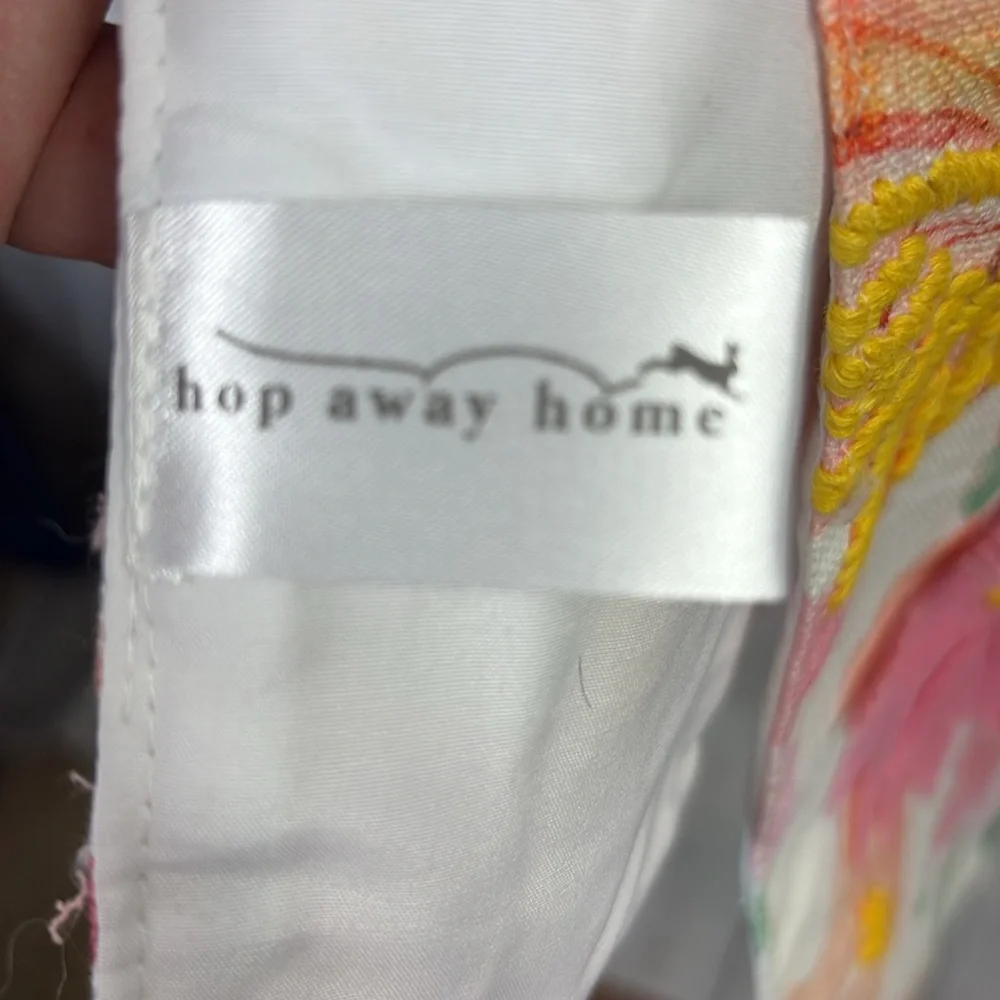 HOP AWAY HOME Bunny Rabbit Spring Cotton Table Runner 16